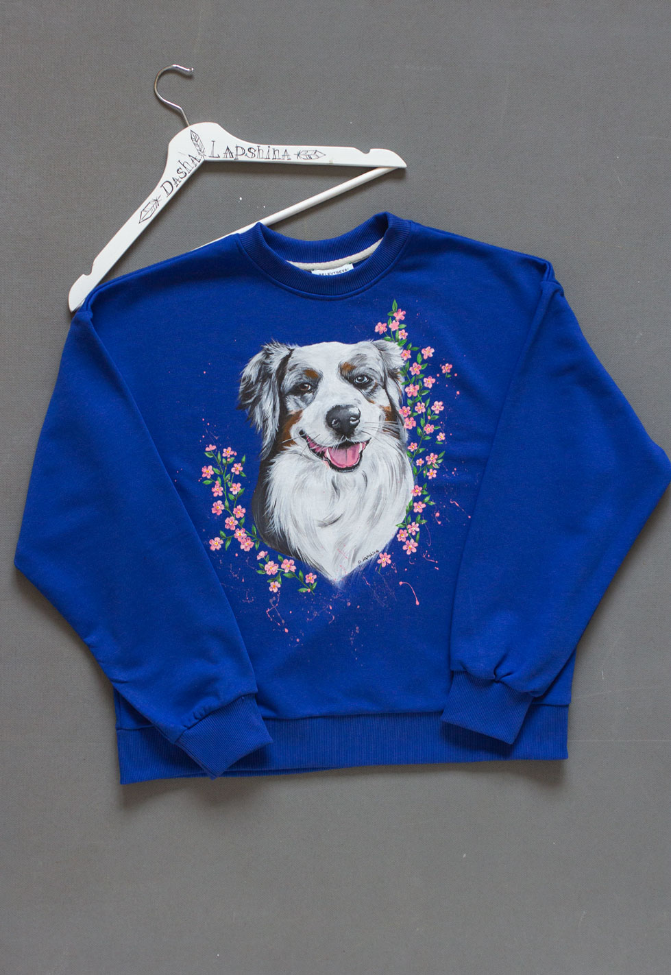 Синий свитшот с росписью - Аусси, австралийская овчарка