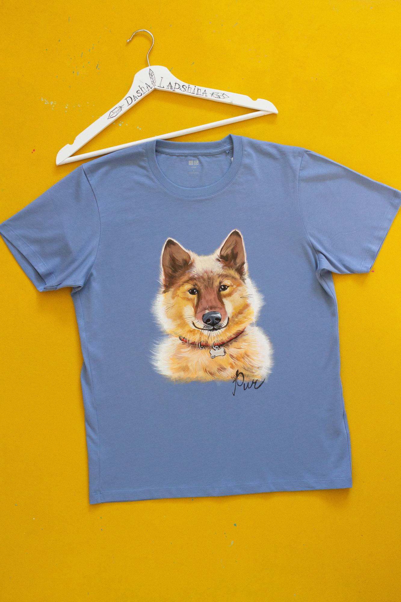 Синяя футболка с росписью - Портрет собаки