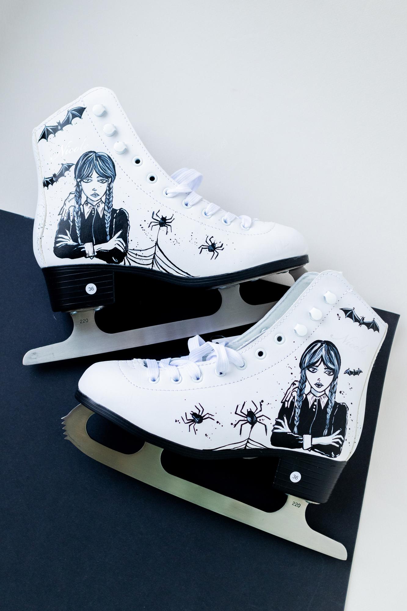 Роспись фигурных коньков - Wednesday