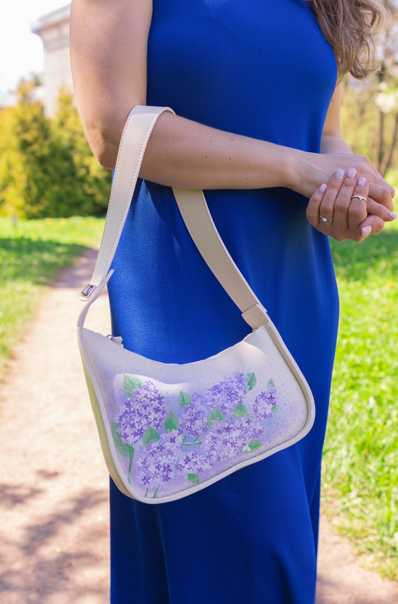 Кожаная ассиметричная сумка с цветочной росписью - Lilac. Сирень