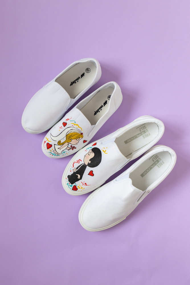 Белые парные слипоны Love Is...