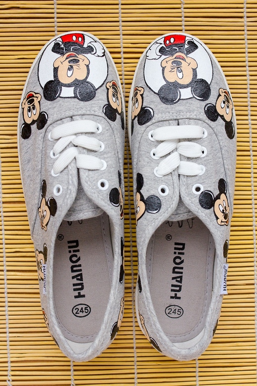 Кеды с росписью Микки Маус
