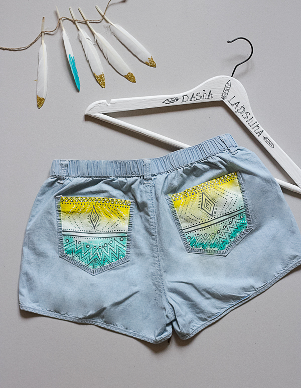 Джинсовые шорты с росписью Rio World