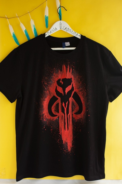 Футболка с росписью "Mythosaur"