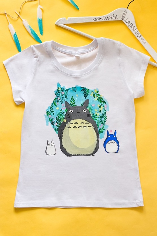 Футболка с росписью Spring Totoro