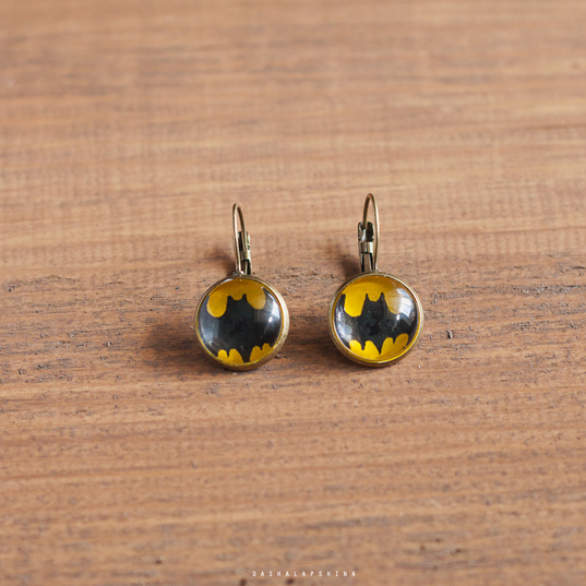 Серьги с росписью Batman