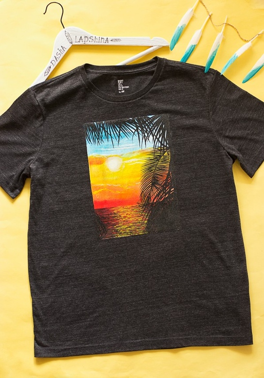 Мужская футболка с росписью - Тропический закат