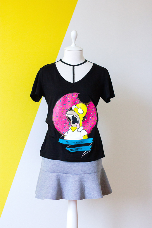 Футболка с росписью "Гомер Симпсон"