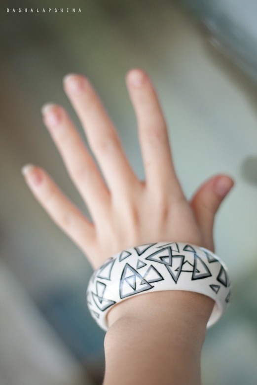 Браслет с росписью "Triangles"