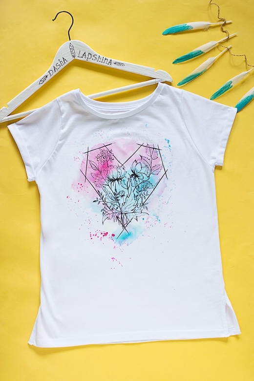 Футболка с росписью "Ocho"