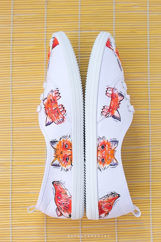 Кеды с росписью "Лисички"