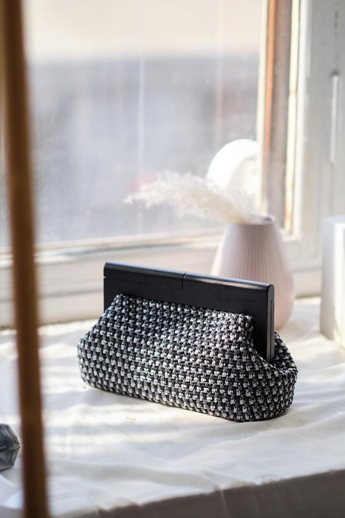клатч с фермуаром Muar Bag