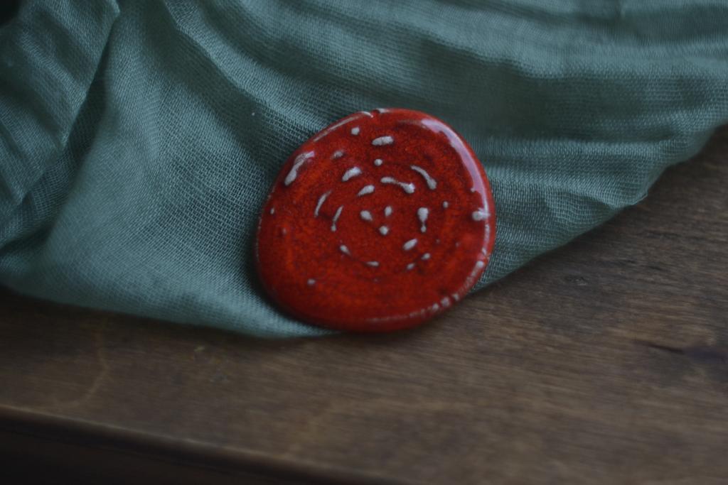 Брошь " мухоморна шляпка "