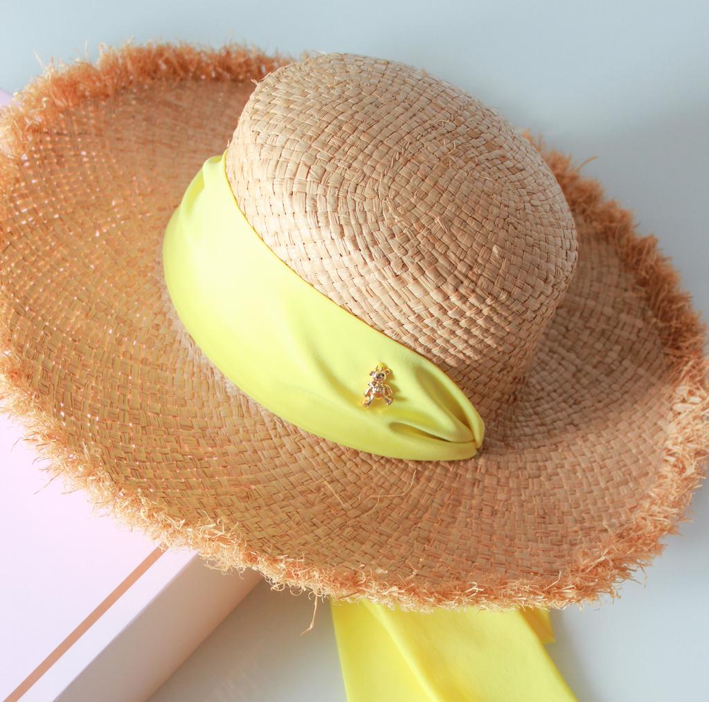 Шляпа соломенная с широкими полями и шелковой  лентой "Золотой мишка" цвет: желтый
