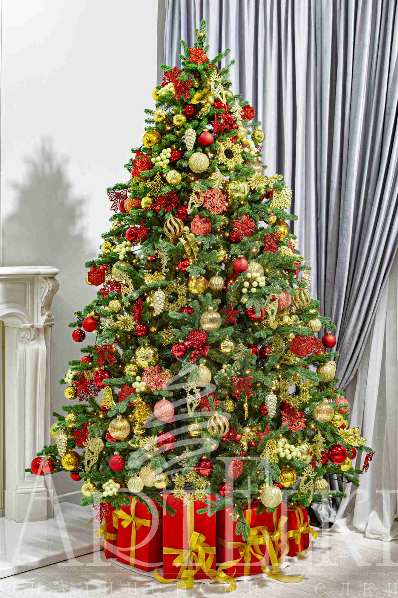 Елка "Рождественская классика"