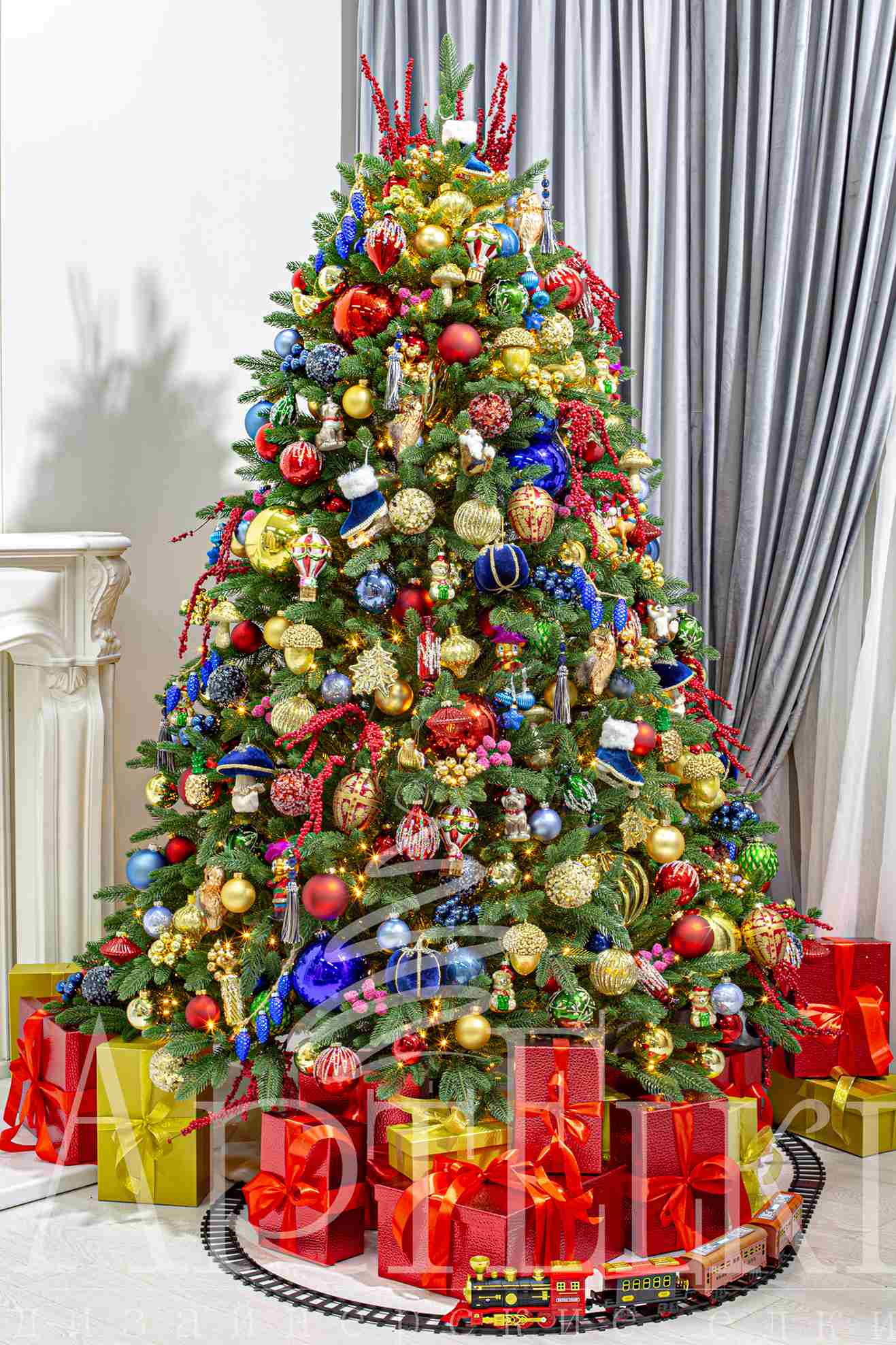 Елка "Волшебный экспресс"