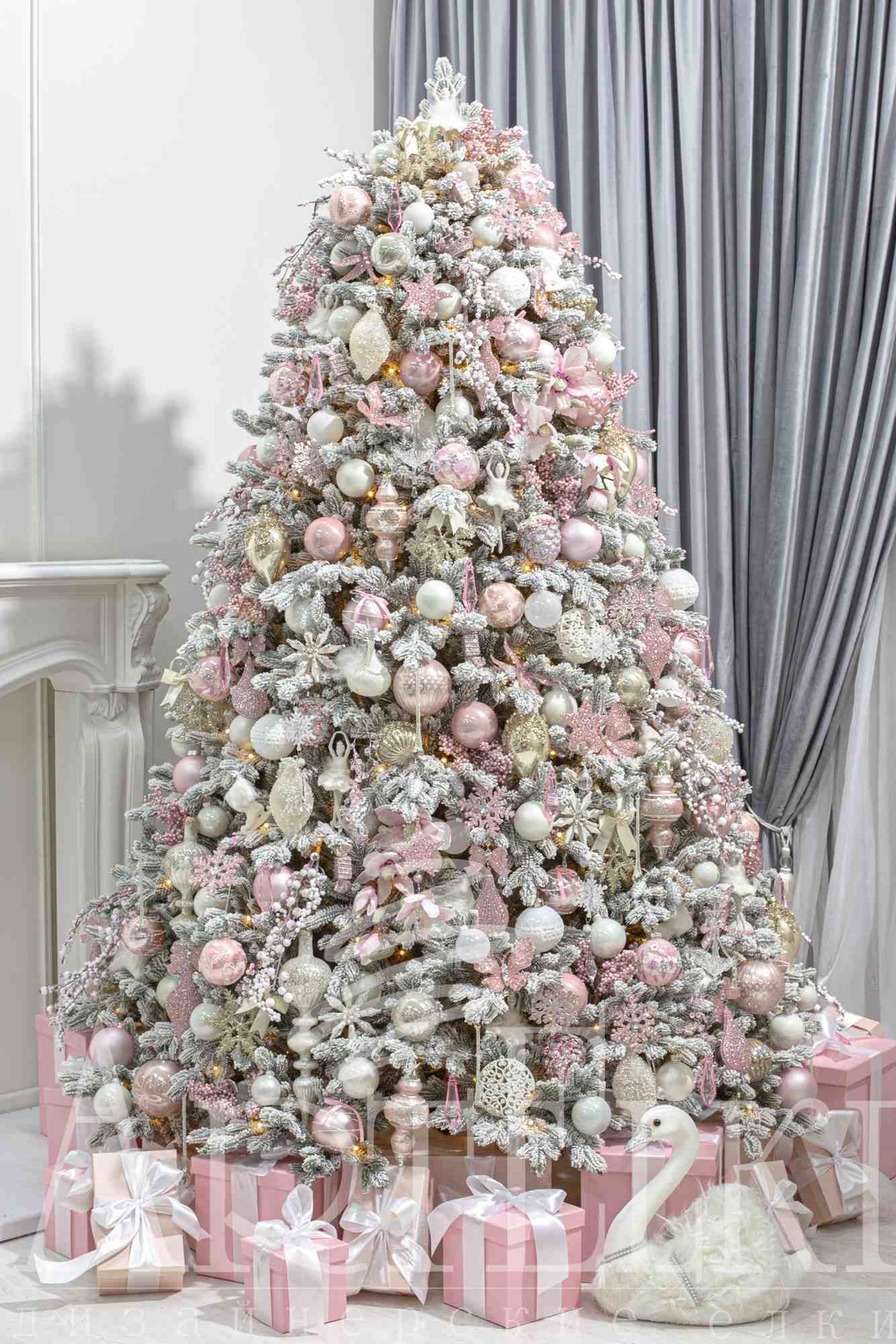 Елка "Принцесса Лебедь"