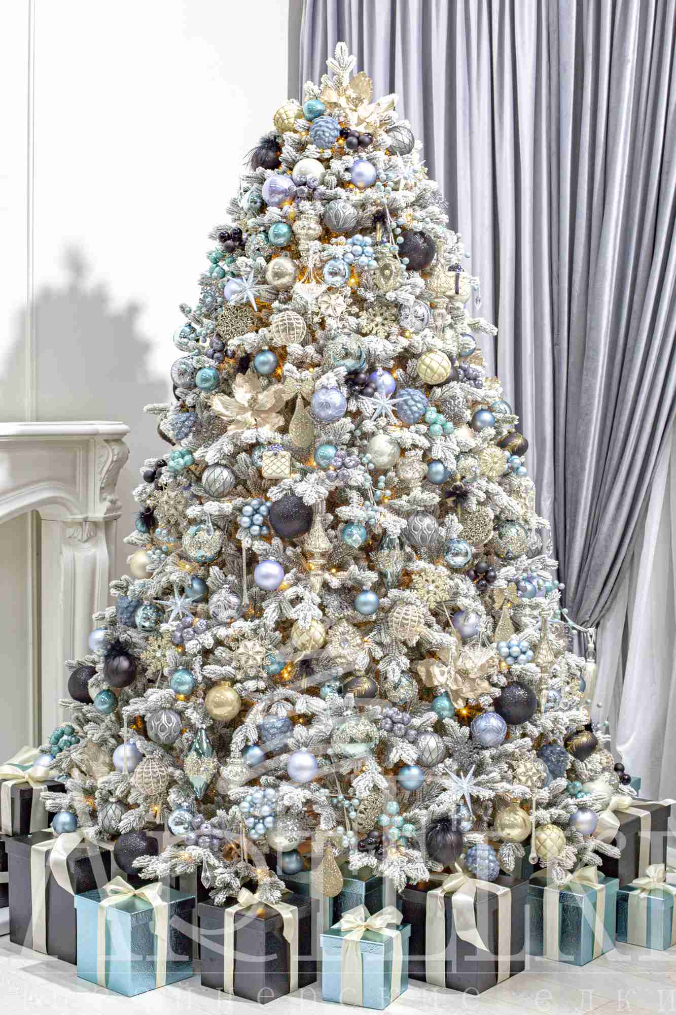 Елка "Королевский прием"