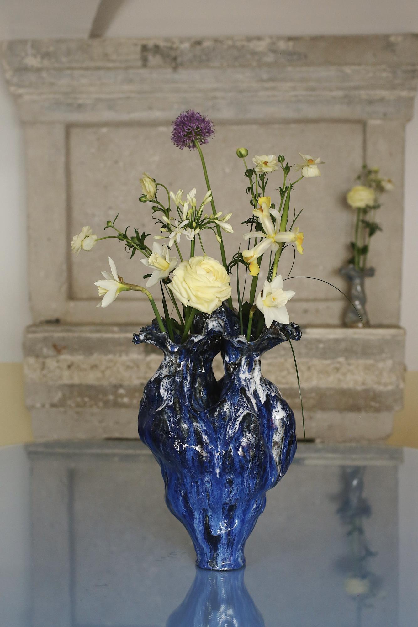 Ваза из серии "fluctuations"