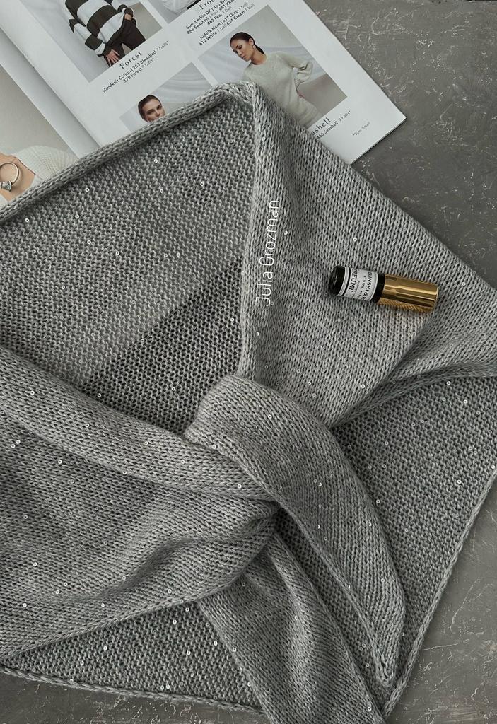 Вязаная косынка с пайетками (серый меланж)