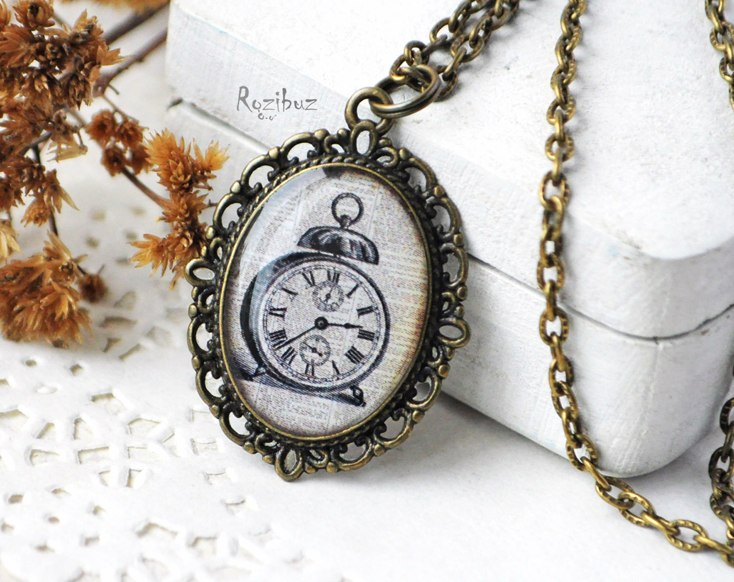 Будильник - винтажный кулон на длинной цепочке