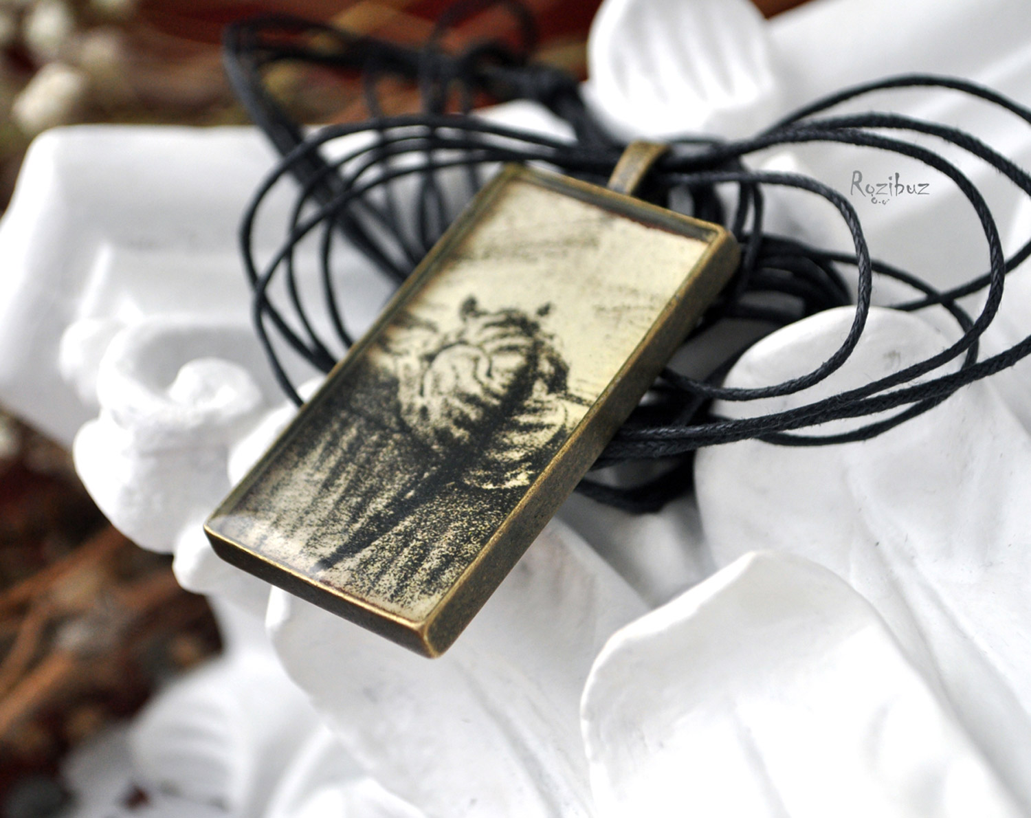 Котик - винтажный кулон