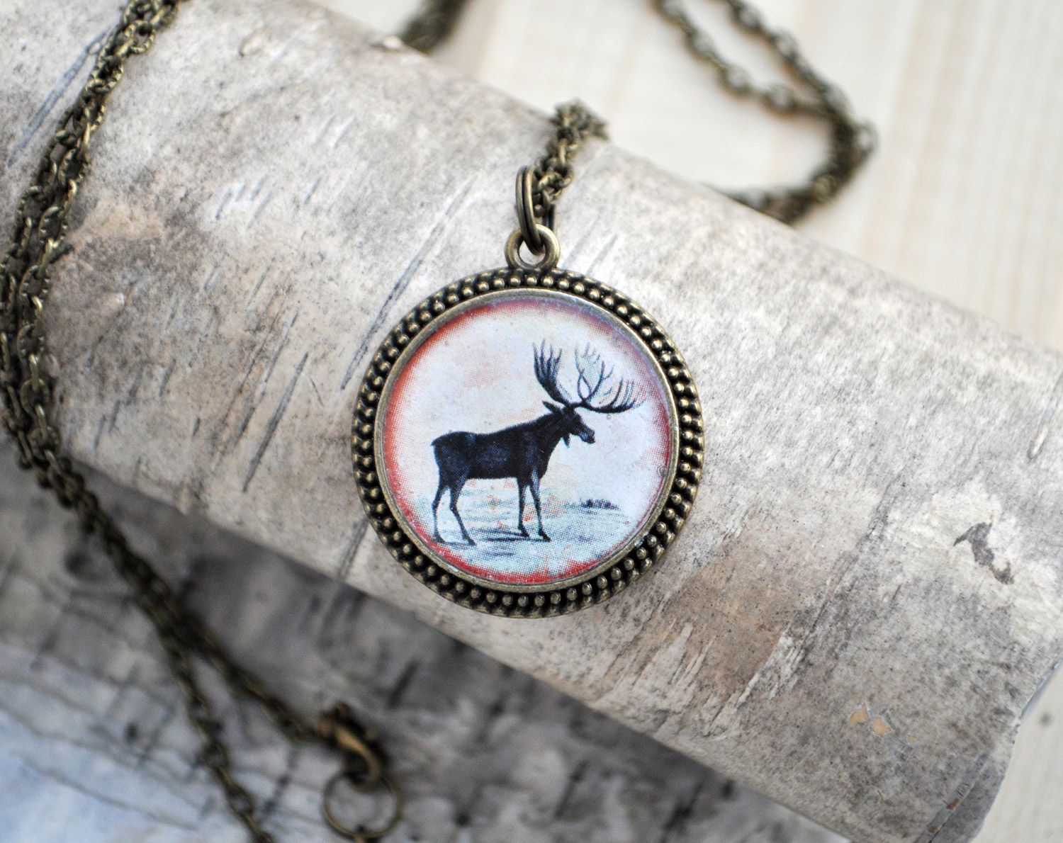Лось - винтажный кулон на длинной цепочке