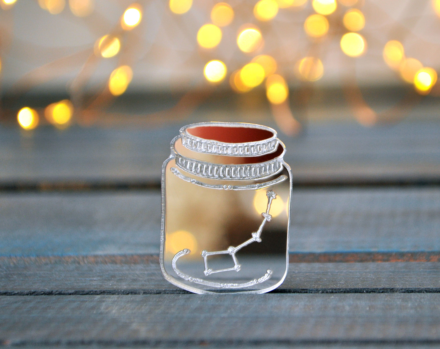 Баночка с большой медведицей - зеркальная брошь