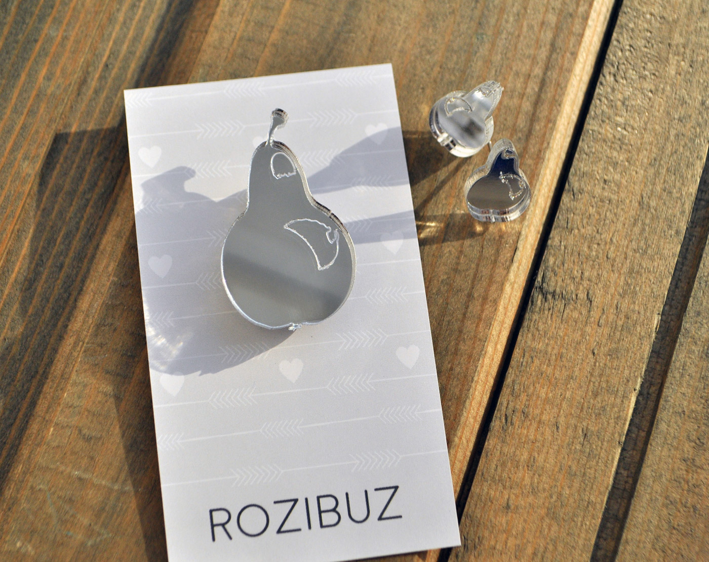 груша - зеркальная брошь