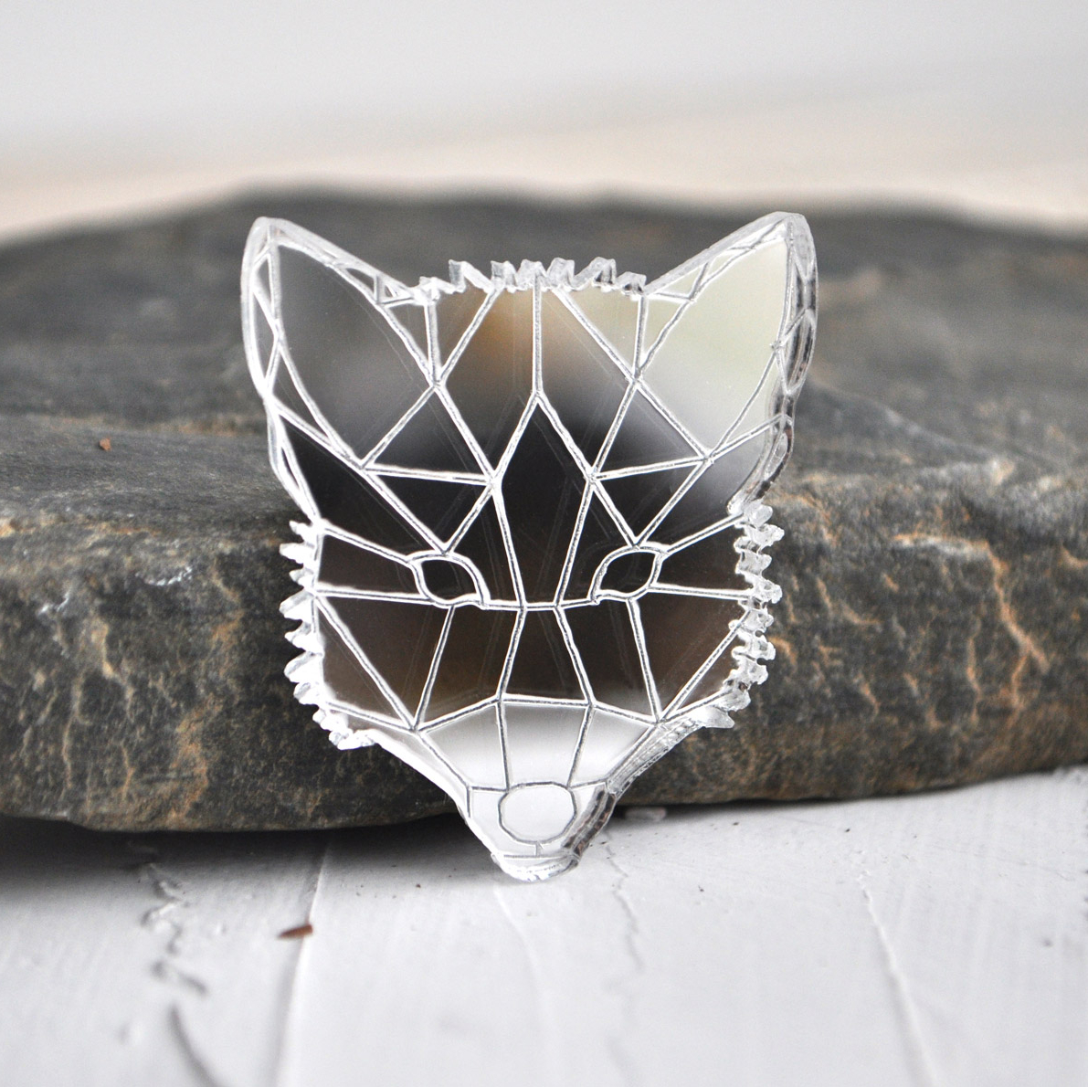 Лиса голова - зеркальная брошь