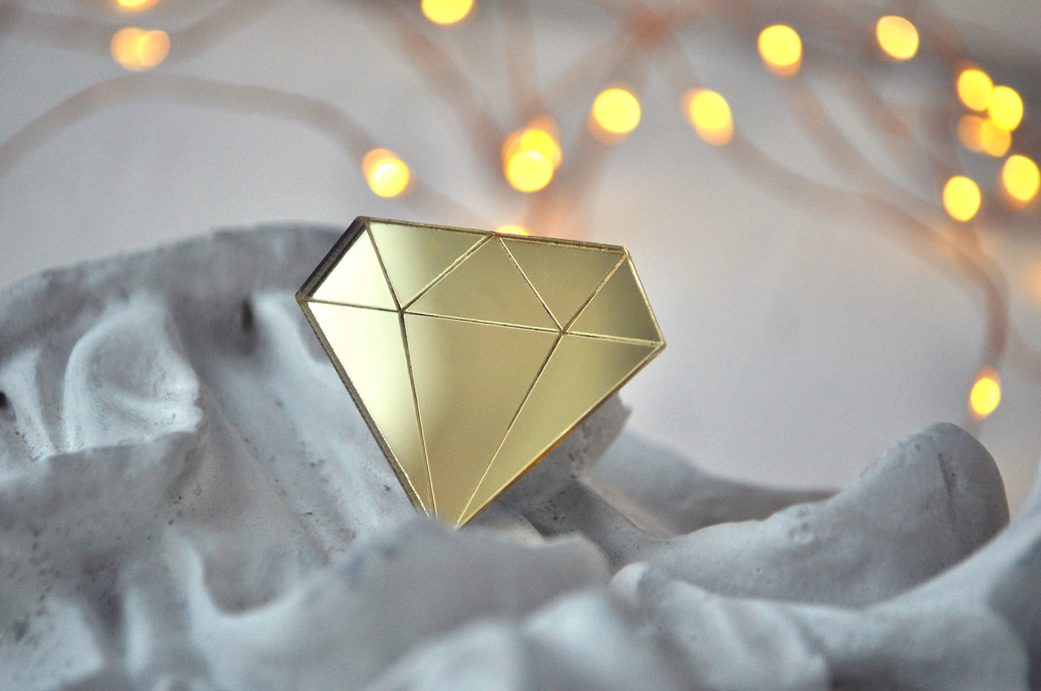 Алмаз - зеркальная брошь