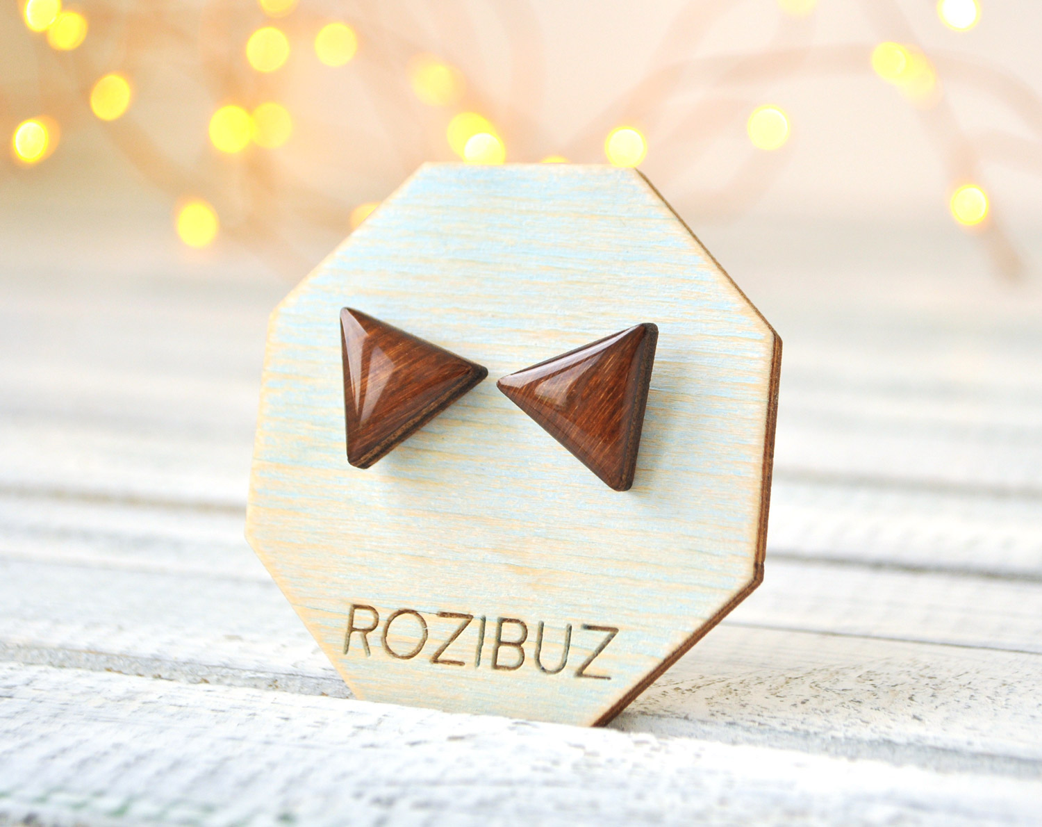 треугольники - серьги-гвоздики деревянные