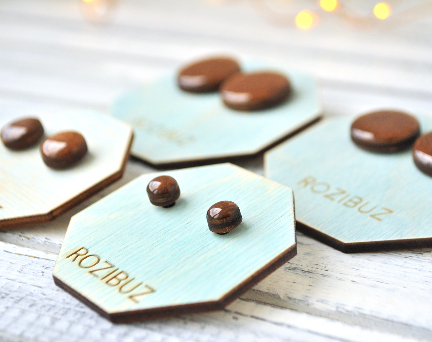 орех - круг - серьги-гвоздики разных размеров