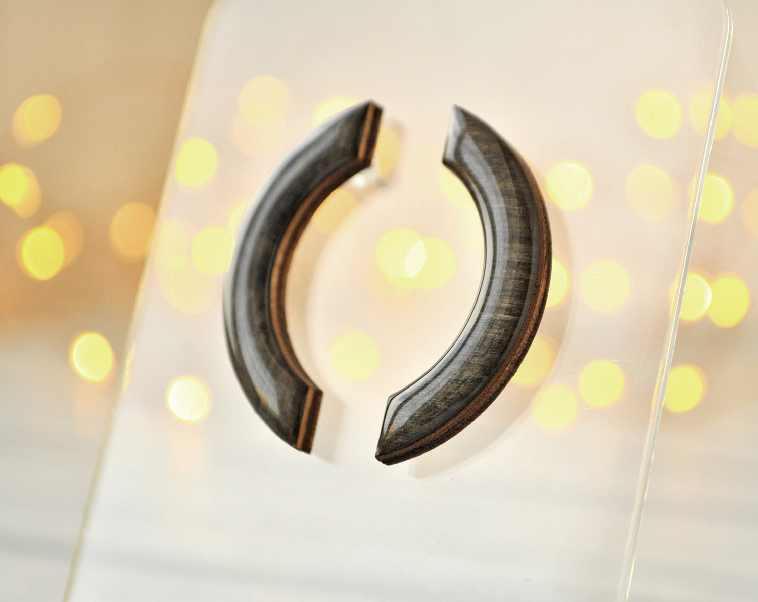 дуги - серьги-гвоздики деревянные