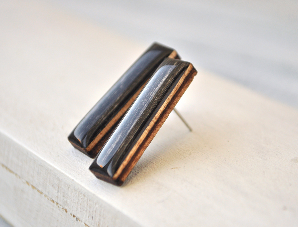 палочки - серьги-гвоздики деревянные