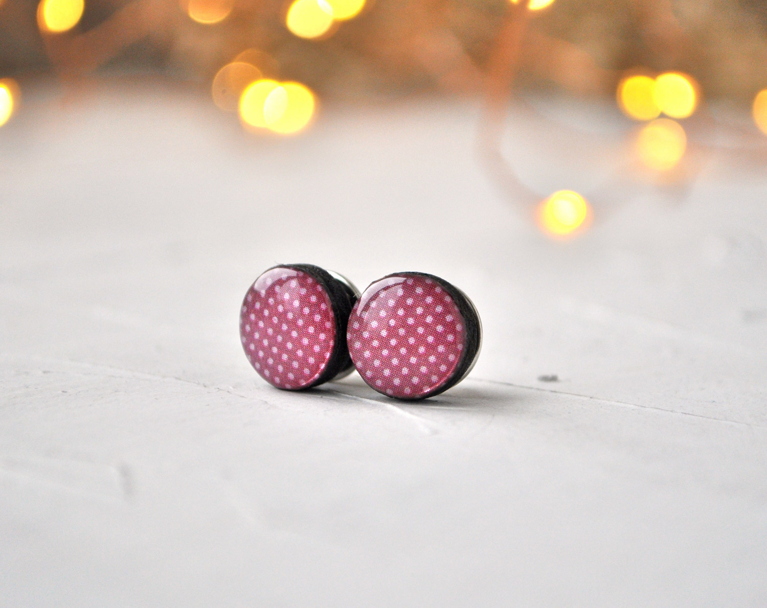 малиновый горошек - броши на воротник рубашки