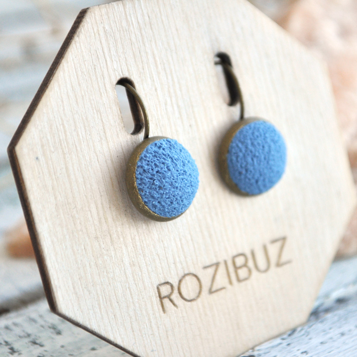 Джинс текстура - серьги в латунной оправе