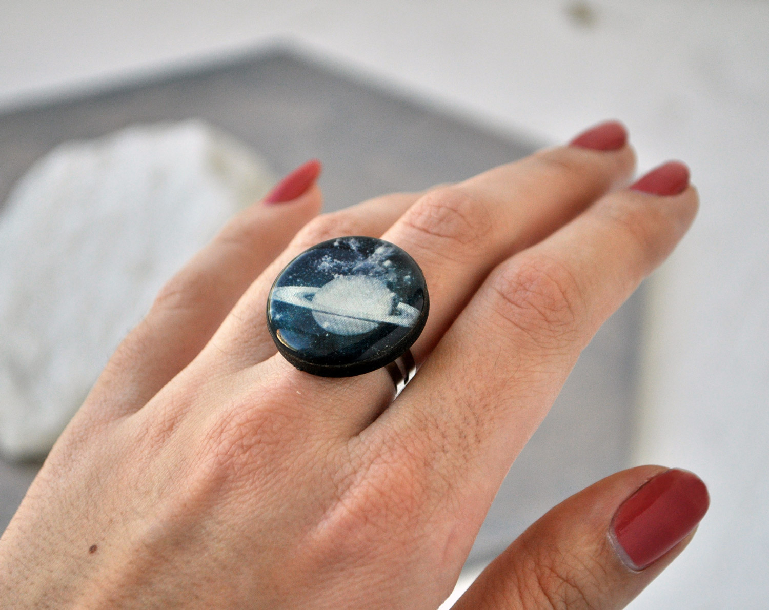 Сатурн -  круглое кольцо