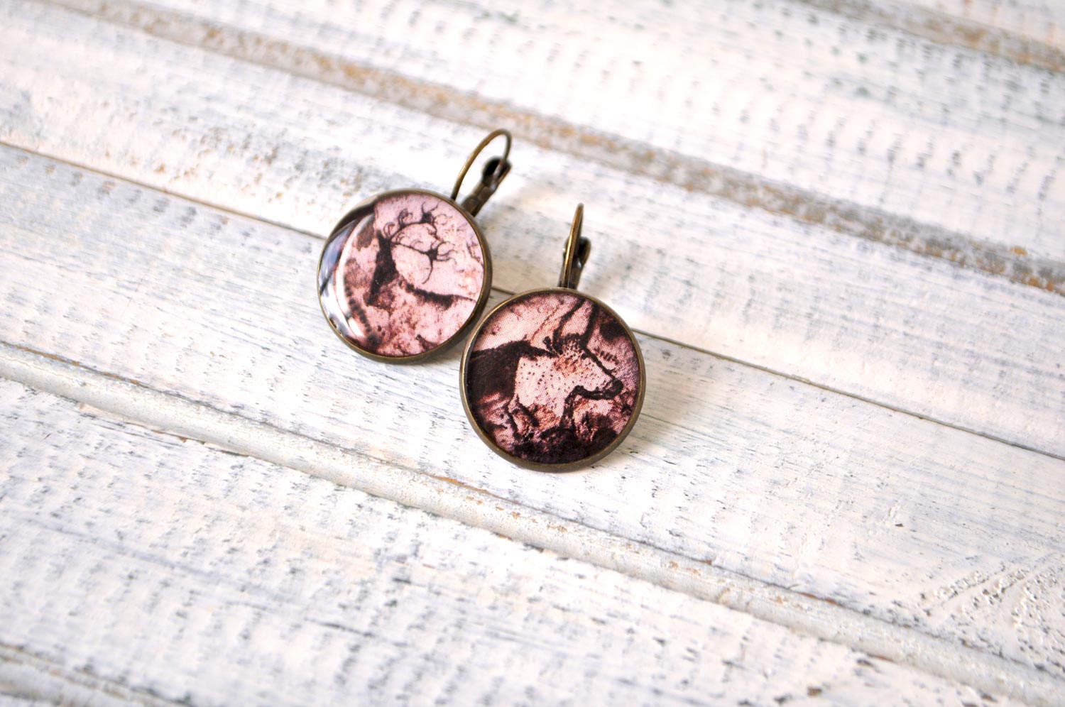 Бык и лось - серьги в латунной оправе