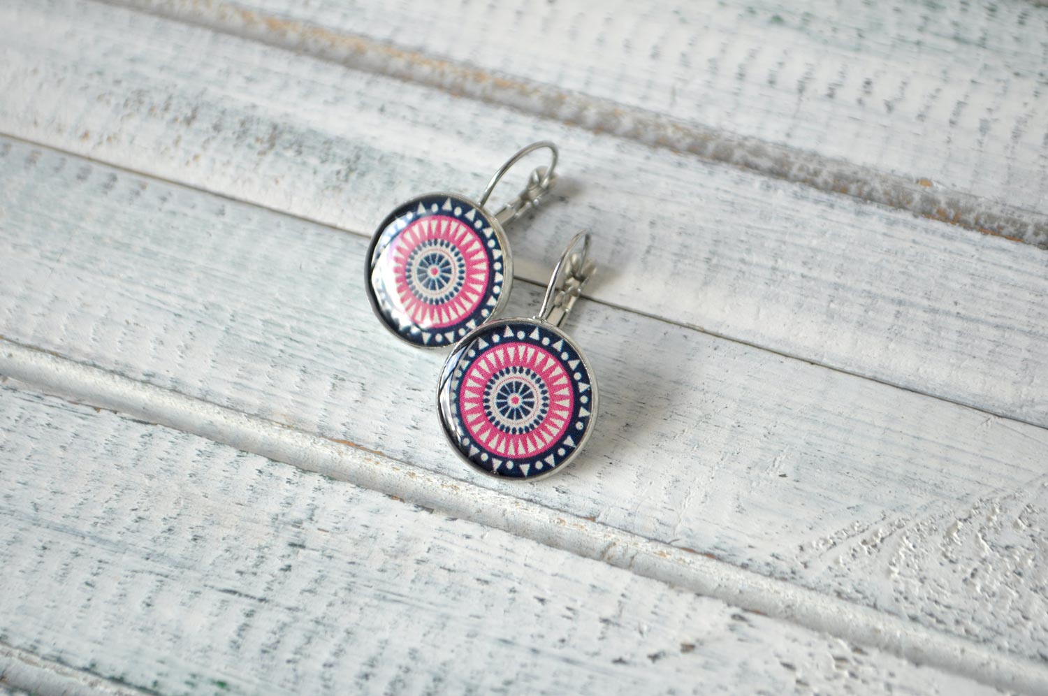Марракеш розовый с синим - серьги в металлической оправе