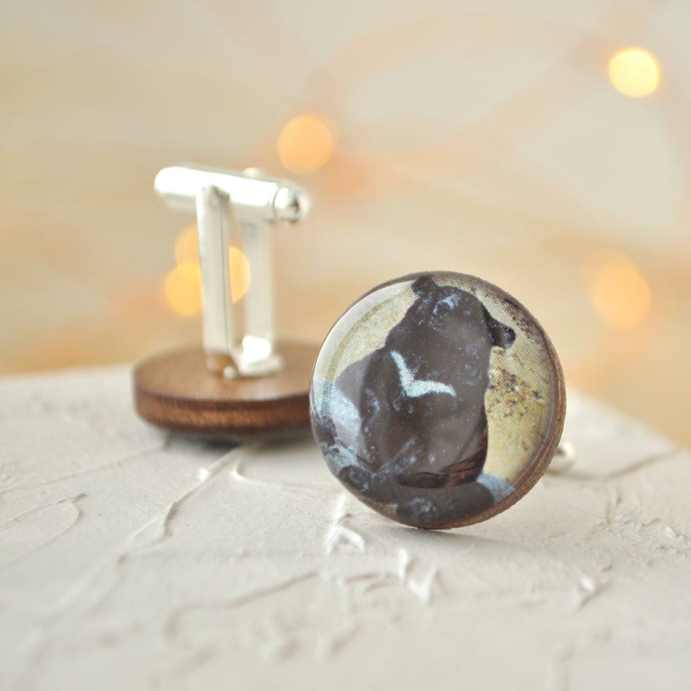 Медведь гризли - деревянные запонки