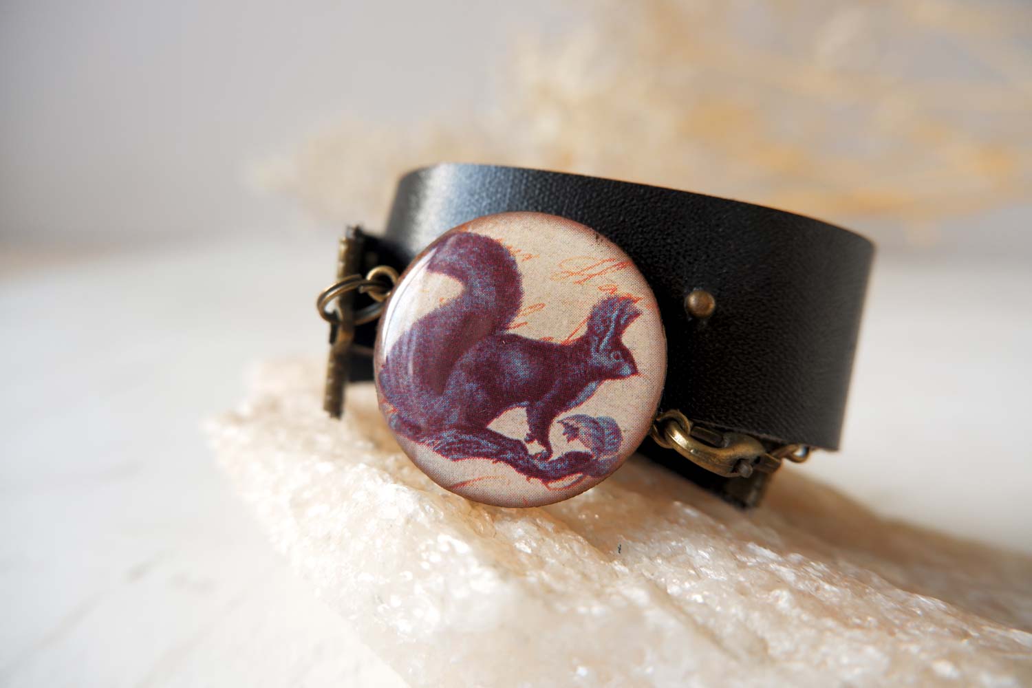 Белка - браслет в два оборота на толстом ремешке