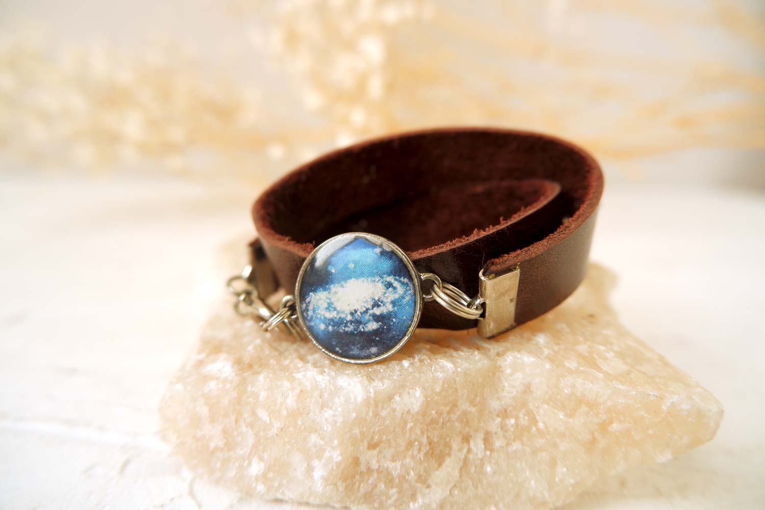 Космос - браслет в два оборота на среднем ремешке