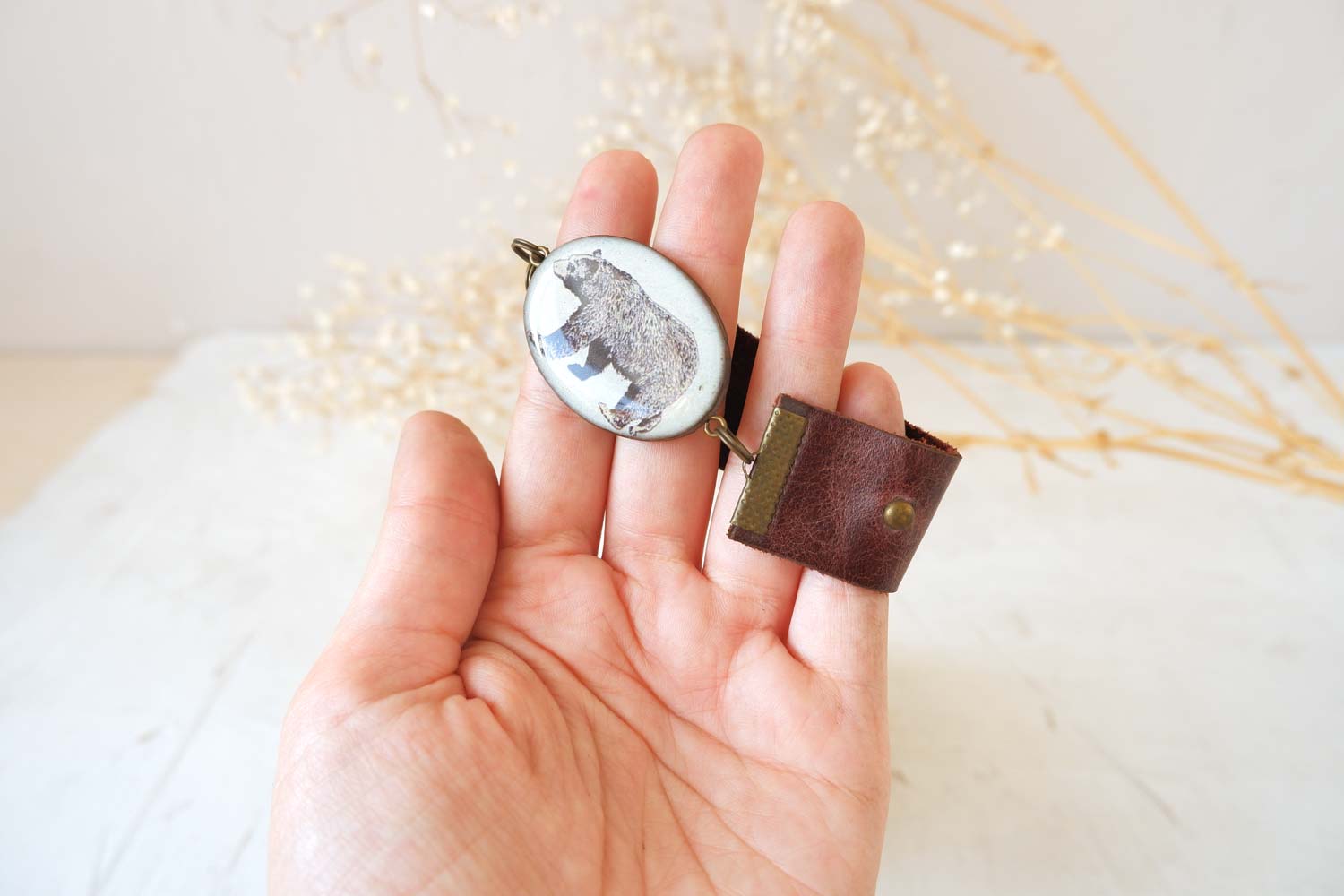 Медведь бурый - браслет