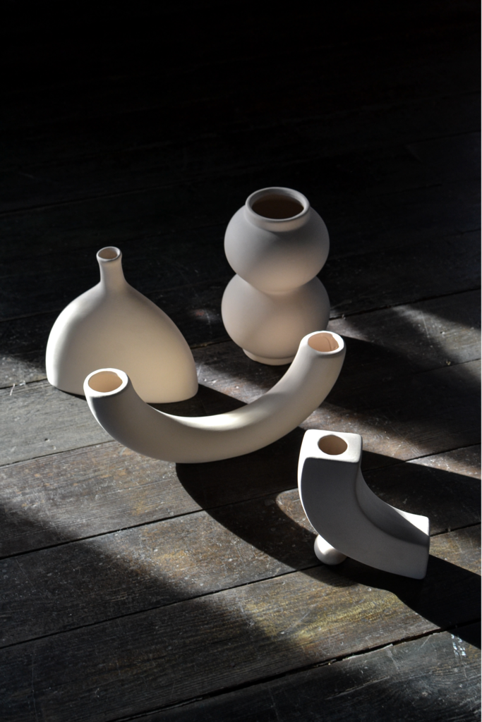 Вазы для сухоцветов - бежевые