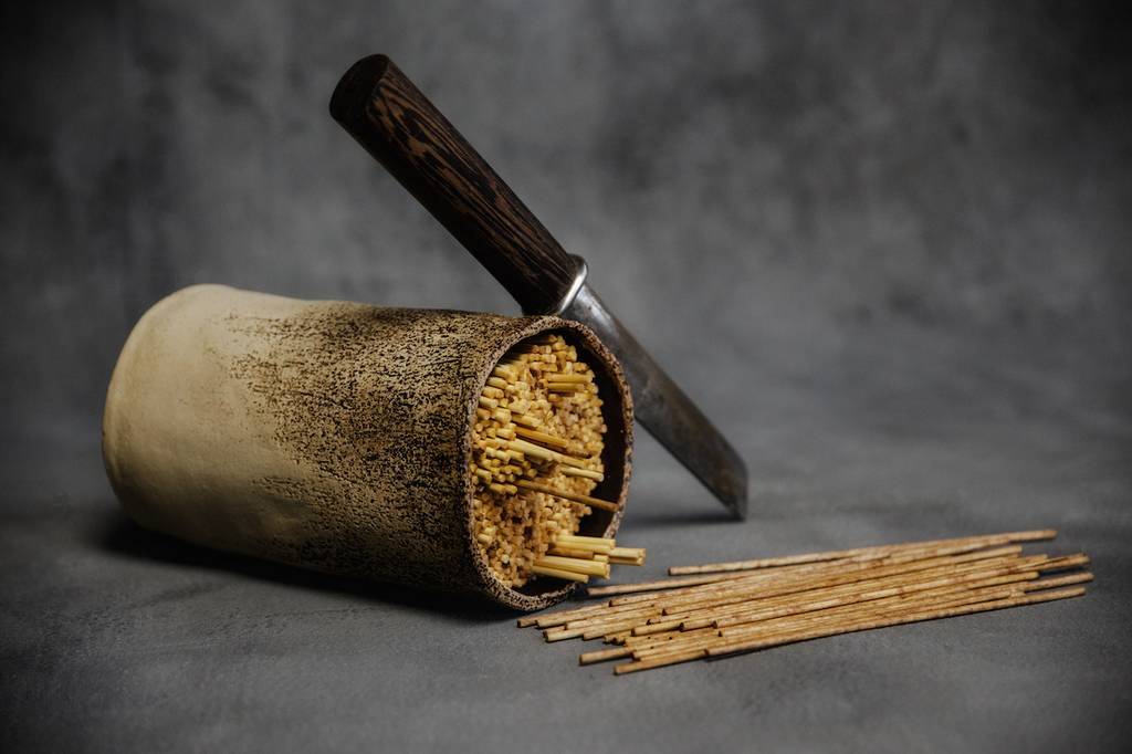 Подставка под ножи