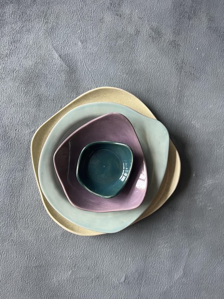 Вариант набора #2 (2 плоских, 1 блюдце, 1 соусник)