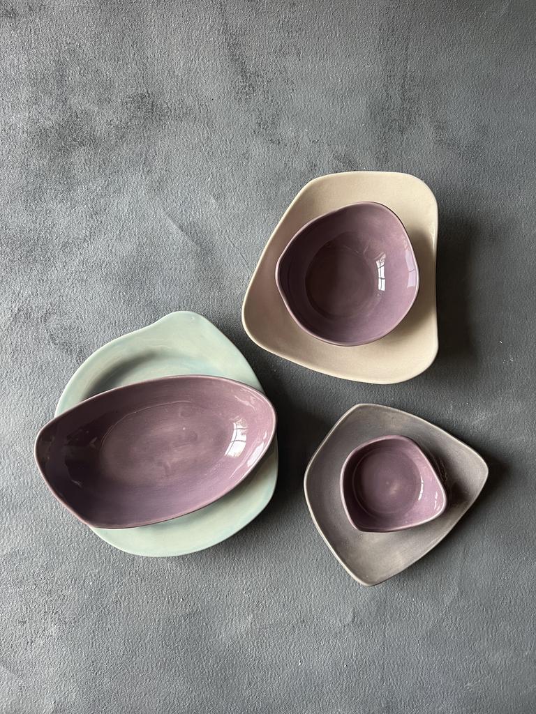 Вариант набора #6 (1 плоская, 3 углубленных, 1 блюдца, 1 соусник)