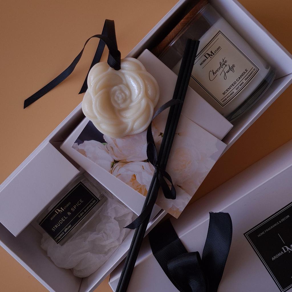 Большой подарочный бокс "ароматическая свеча + диффузор + саше"