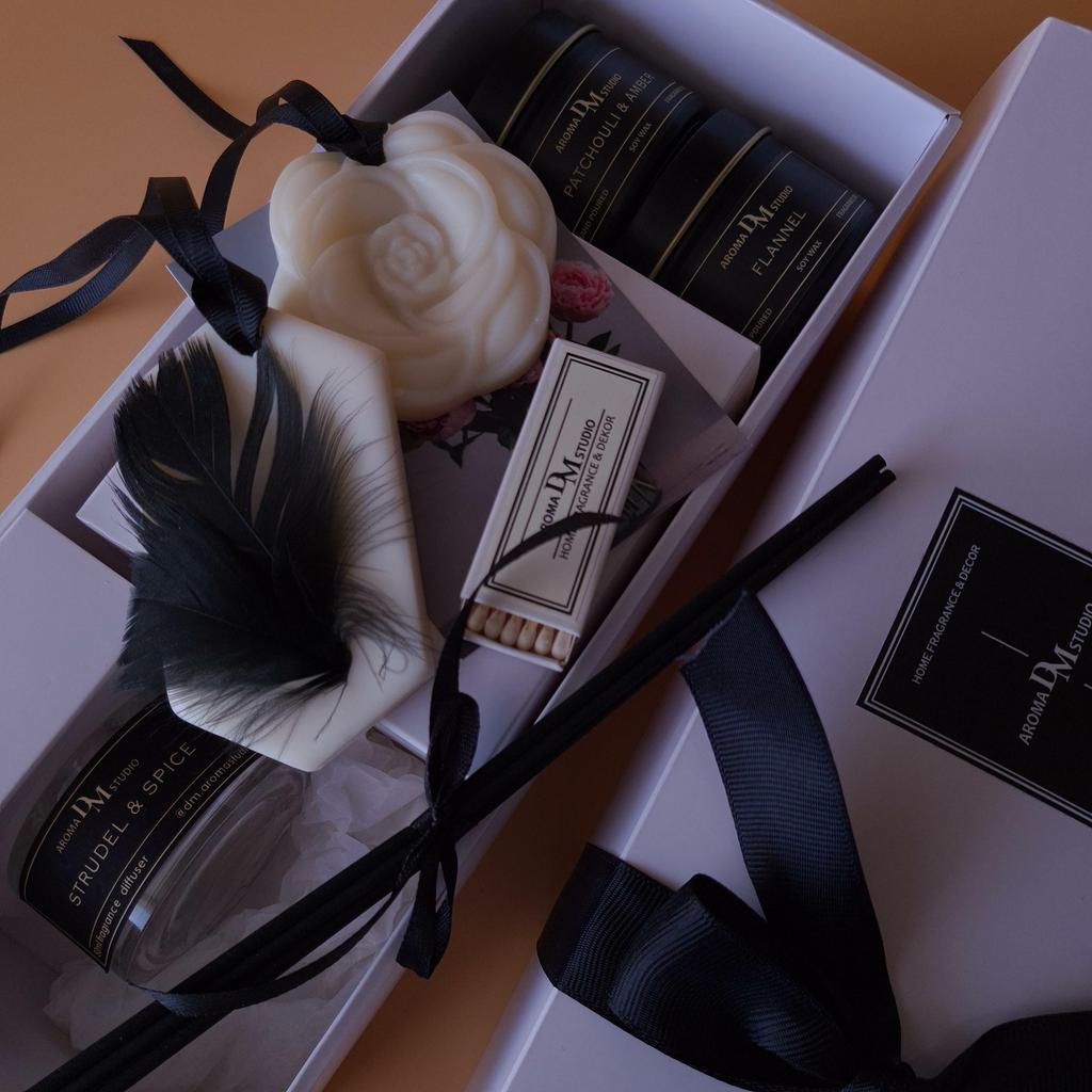 Большой подарочный "ароматические свечи  + диффузор + саше"